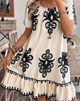 Abrikoos losse jurk met westerse print en ruches met korte mouwen - Bella Fit™