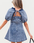 Blauwe denim bustier mini - jurk met vierkante hals, ruches en pofmouwen - Bella Fit™