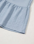 Blauwe gelaagde plooi - jurk met korte pofmouwen, overhemdkraag en knoopsluiting - Bella Fit™