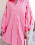 Felroze mini - shirtjurk met ballonmouwen en knopen - Bella Fit™