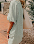 Groene korte button - down jurk met patchzakken en pofmouwen - Bella Fit™