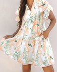 Mini - jurk met Bloemenprint, Contrasterende Randen, Laagjes en Korte Mouwen - Bella Fit™
