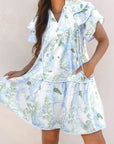 Mini - jurk met Bloemenprint, Contrasterende Randen, Laagjes en Korte Mouwen - Bella Fit™
