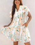 Mini - jurk met Bloemenprint, Contrasterende Randen, Laagjes en Korte Mouwen - Bella Fit™