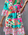 Multicolour Abstracte Mini - jurk met Halve Mouw en V - hals met Inkeping - Bella Fit™