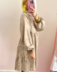 Zwarte Mini Shirtjurk met Metallic Glans, Pofmouwen en Knoopsluiting - Bella Fit™