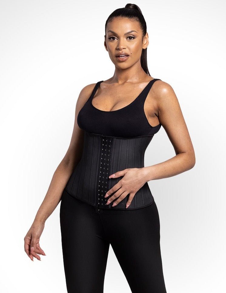 http://bella-fit.nl/cdn/shop/products/jasmine-waist-trainer-latex-corset-met-haakjes-25-stalen-baleinen-967215.jpg?v=1678127633