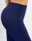 Larisa - Pantalon taille haute en maille gainante intégrée avec jambe droite