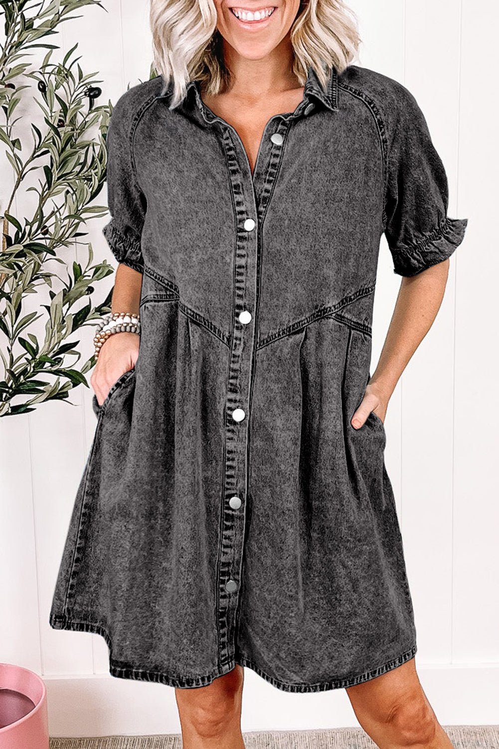 Grijze Denim jurk met Knoopjes, Ruche mouwen en Gewassen Look - Bella Fit™