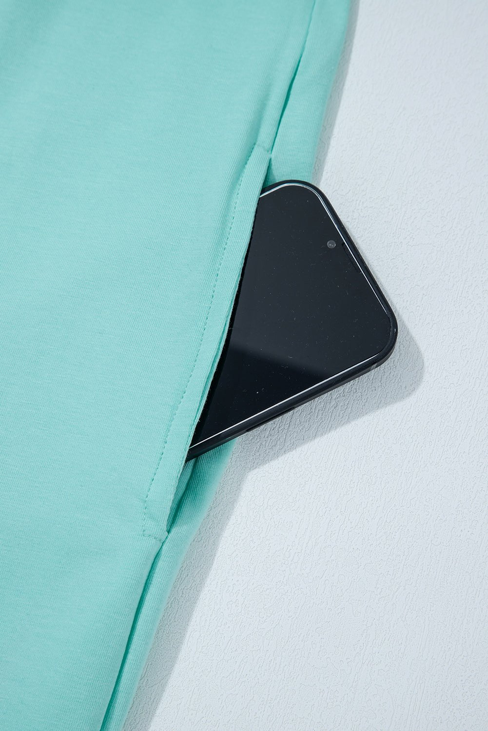 Mini - jurk met rucherand, ronde hals en losse pasvorm - Bella Fit™