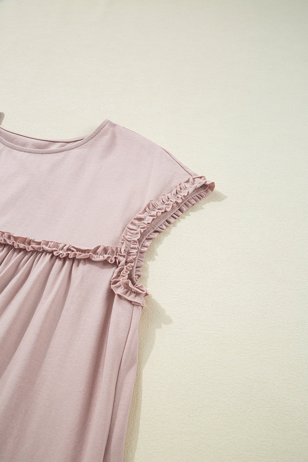 Mini - jurk met rucherand, ronde hals en losse pasvorm - Bella Fit™