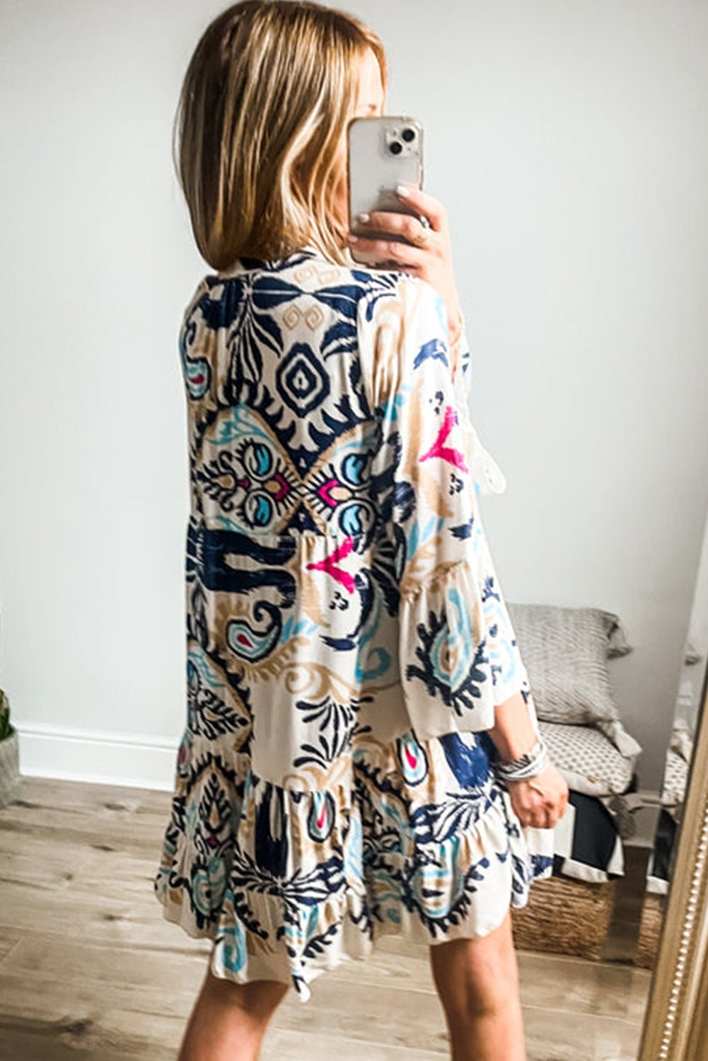 Mini - jurk met tribalprint, armbandmouwen en knoopsluiting - Bella Fit™