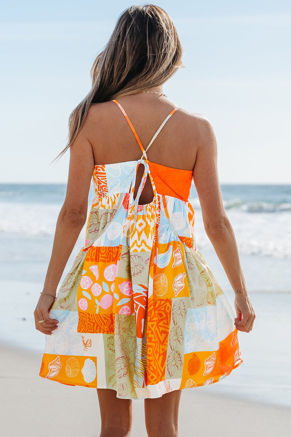 Oranje Zomerdress met Schelpenprint, Patchwork en Zwierige Striksluiting - Bella Fit™