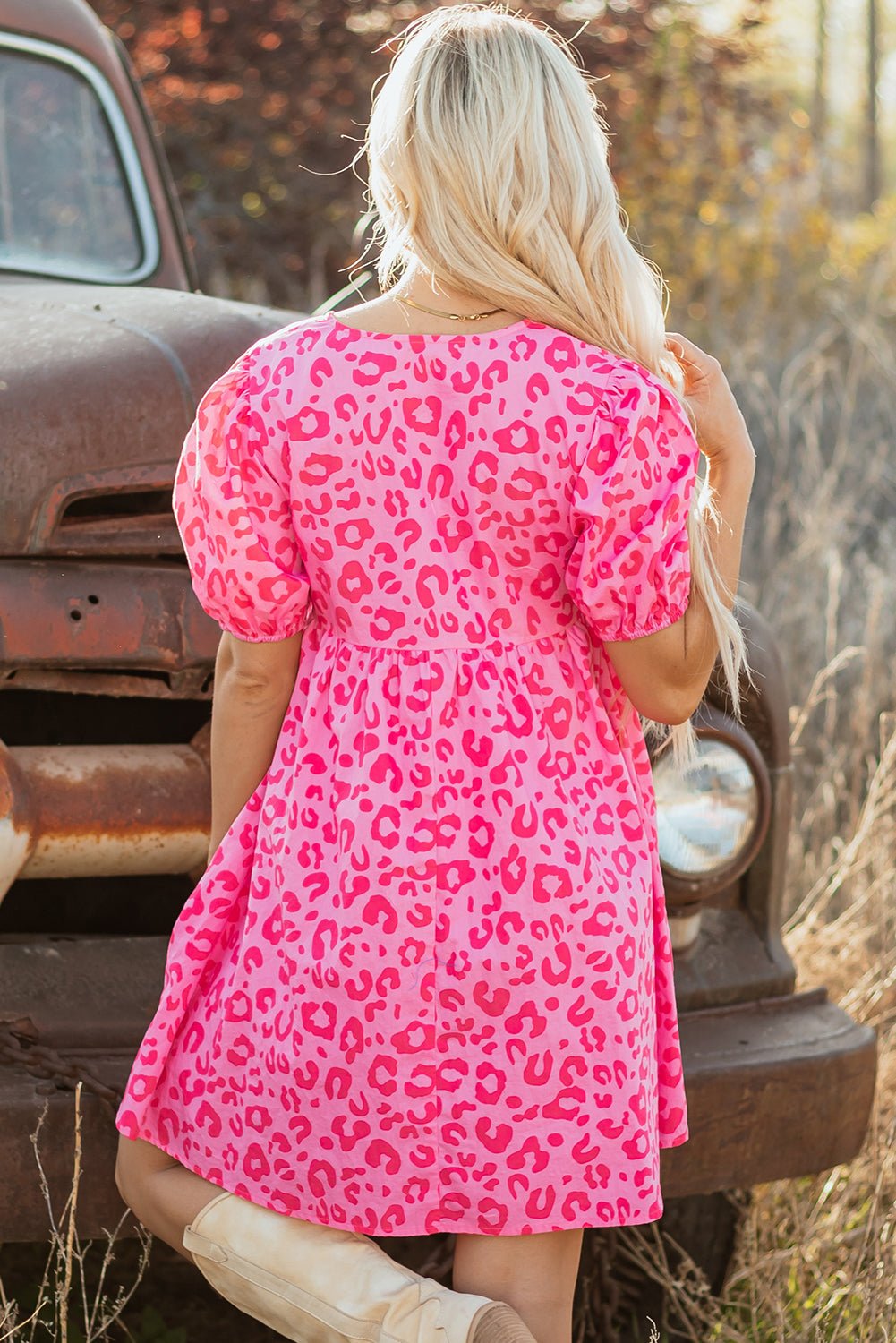Roze mini - jurk met luipaardprint, pofmouwen, strikdetail en hoge taille - Bella Fit™