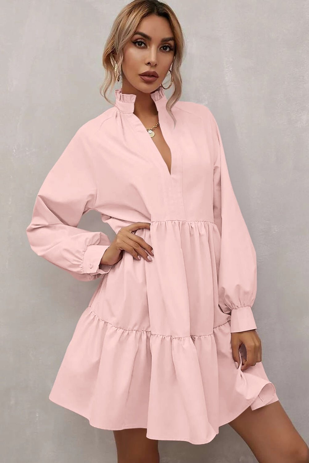 Roze ruchesjurk met opstaande kraag en lange mouwen - Bella Fit™