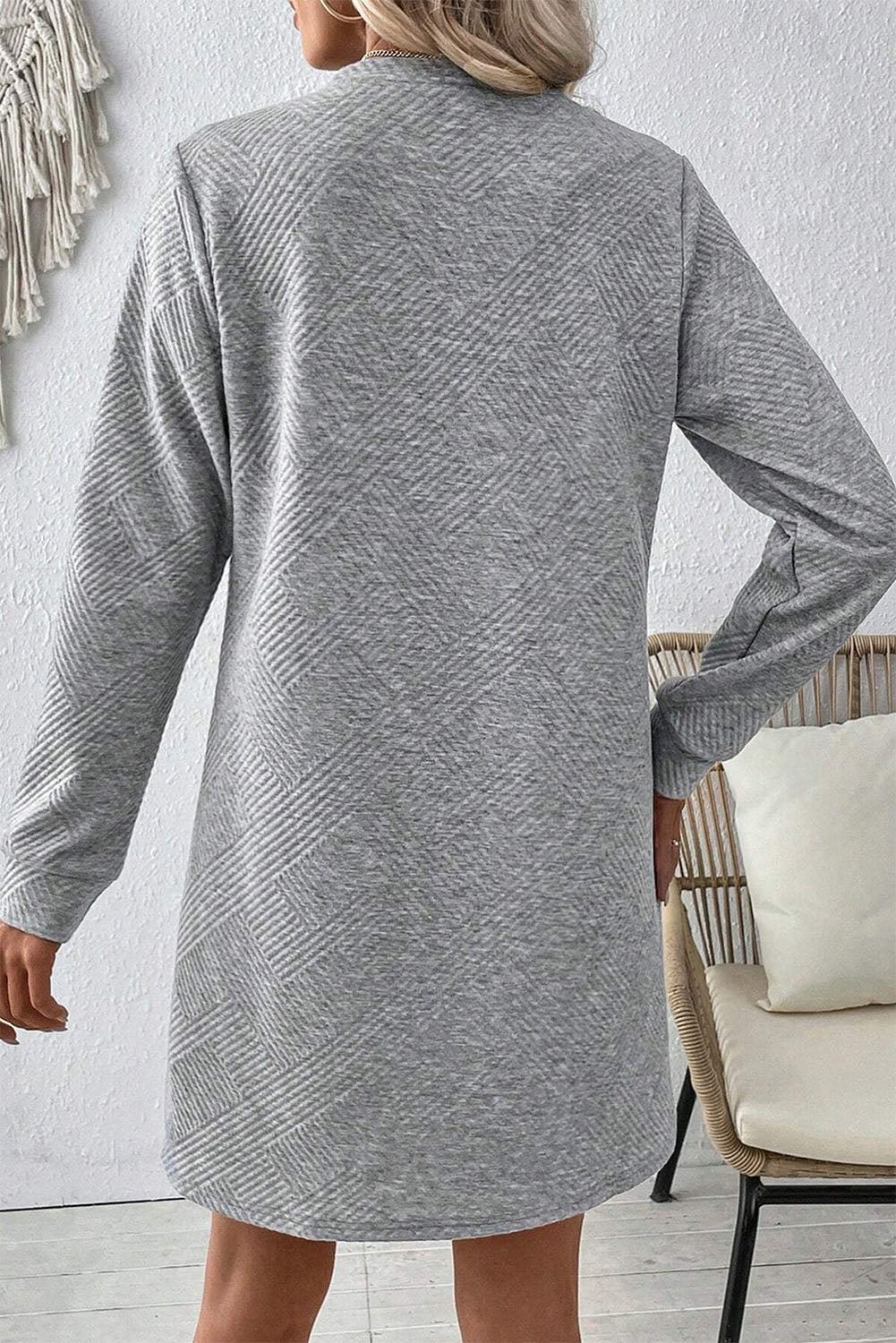 Zwarte Rechtvallende Jurk met Textuur en Lange Mouwen - Bella Fit™