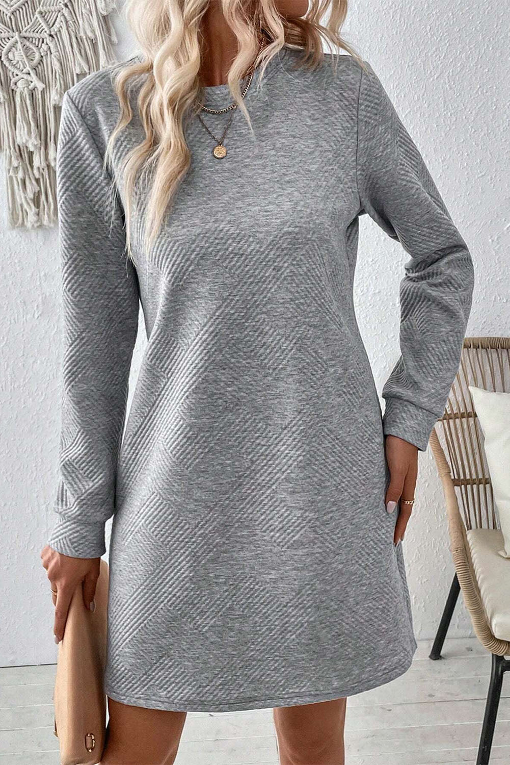 Zwarte Rechtvallende Jurk met Textuur en Lange Mouwen - Bella Fit™