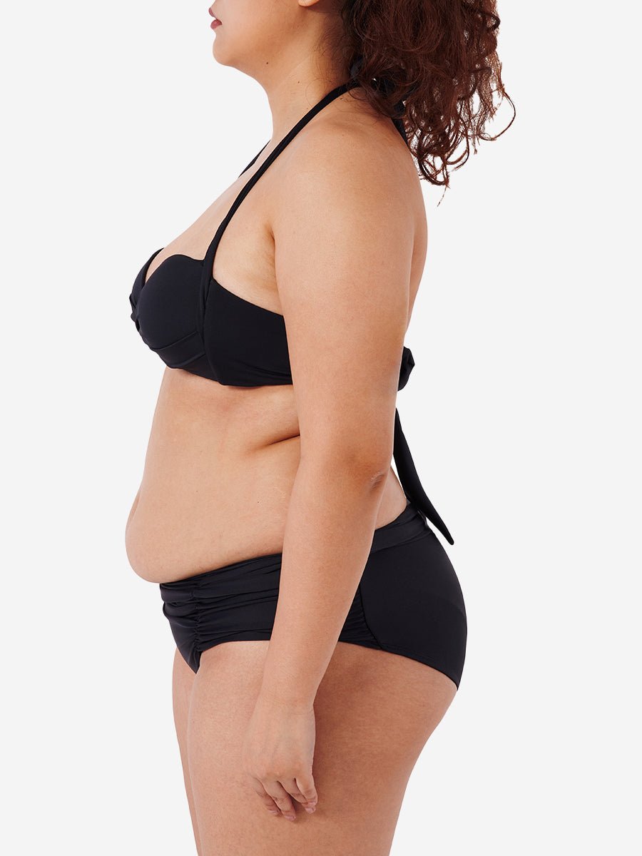 CUPSHE Vrouwen Badpak Plus Size Bikini Set Hoge Taille Verstoorde Front Self Tie Back Ruched Badpak, Zwart, XXL CUPSHE Vrouwen Badpak Plus Size Bikini Set Hoge Taille Verstoorde Front Self Tie Back Ruched Badpak, Zwart, XXL